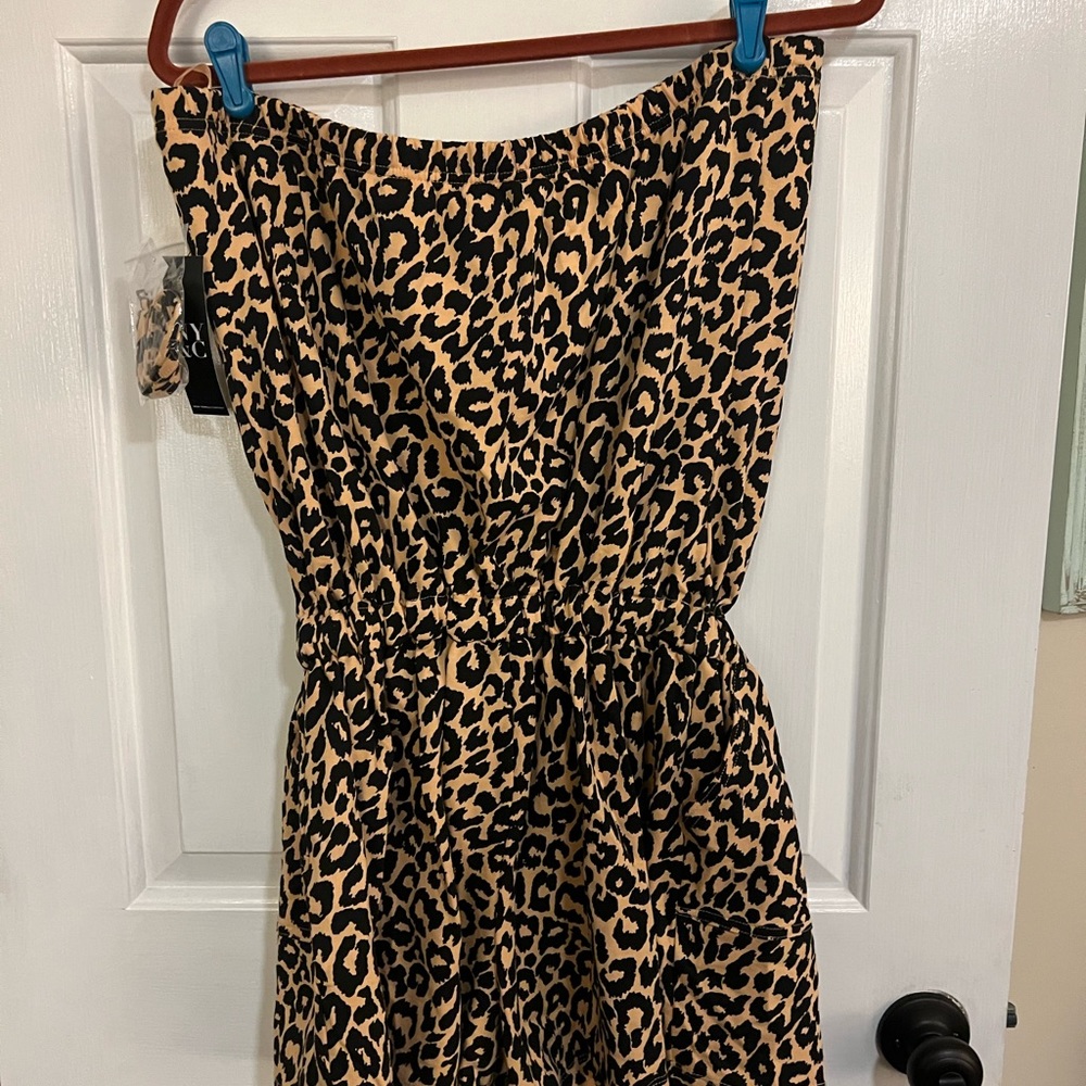 New York and company romper new w tags black and tan with removable straps